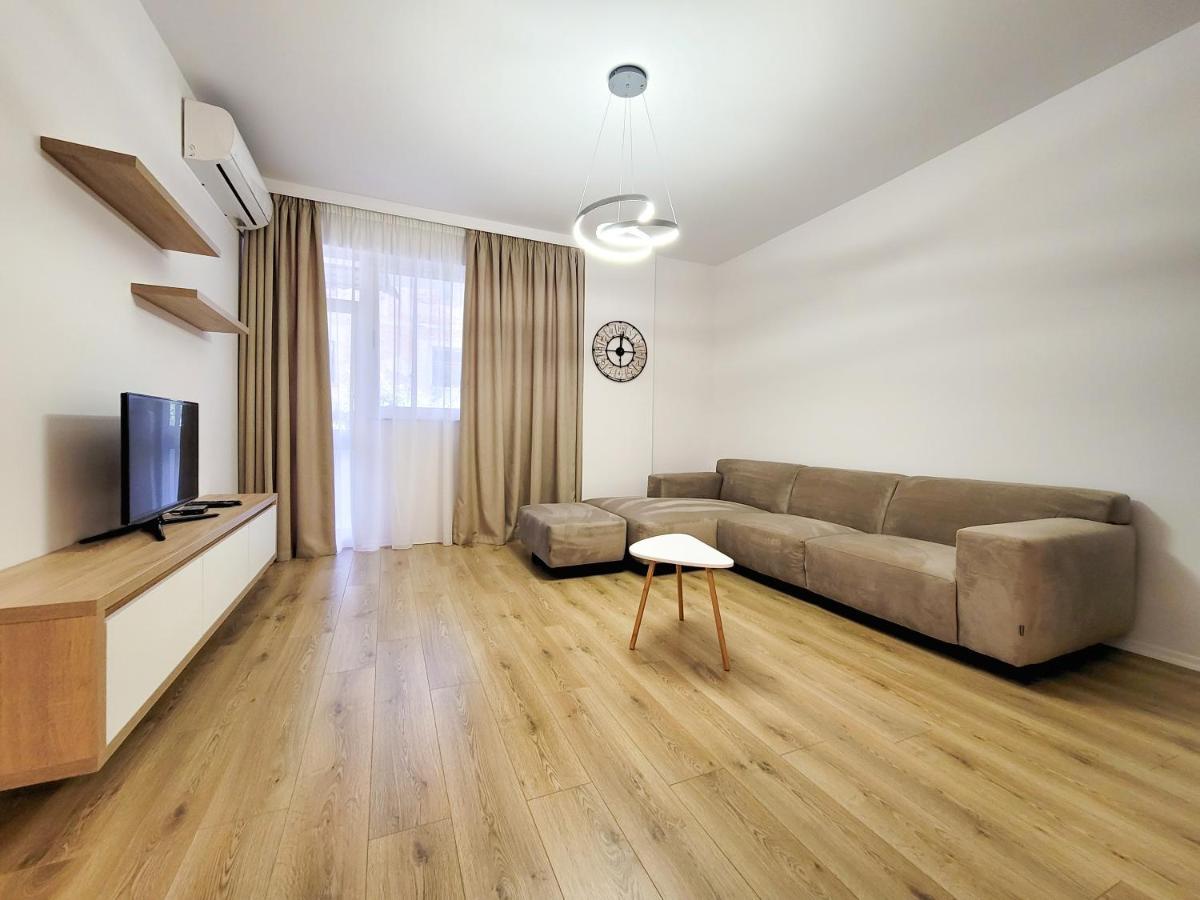 Urban Nest On Boulevard Tirana Exterior foto